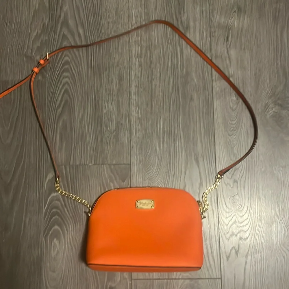 Orange Micheal Kors cross body - Picture 1 of 2